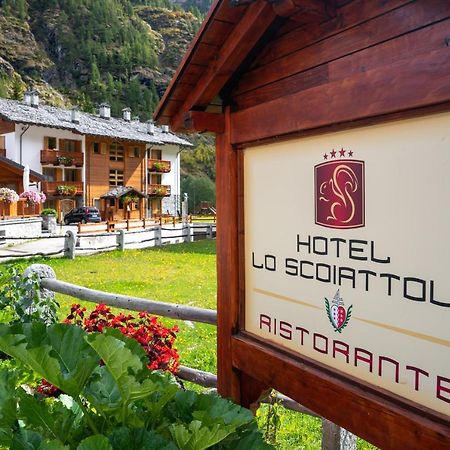 Hotel Lo Scoiattolo Gressoney-la-Trinité Exterior foto