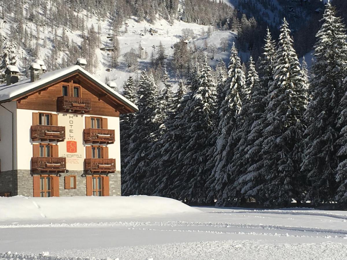 Hotel Lo Scoiattolo Gressoney-la-Trinité Exterior foto